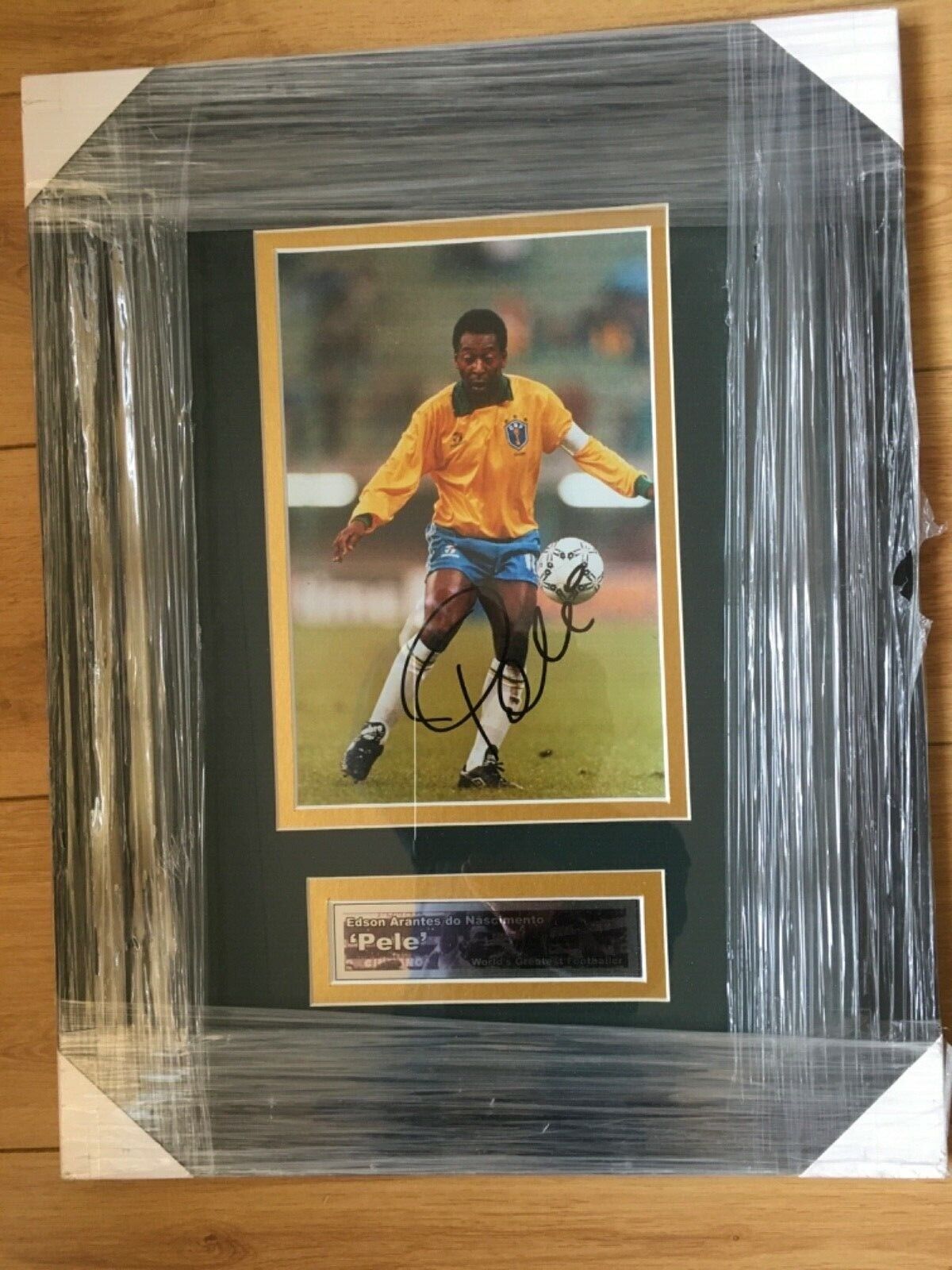 Superb legend football Pele Hand Signed 12x 8 Photo Poster painting with Frame