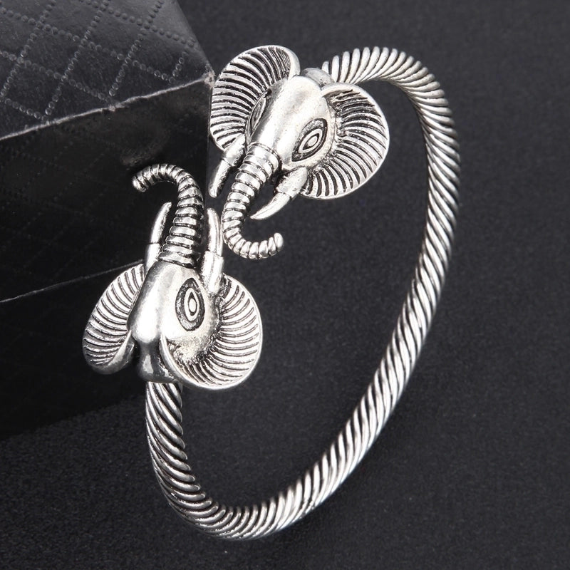 Retro Elephant Alloy Men's Bangle