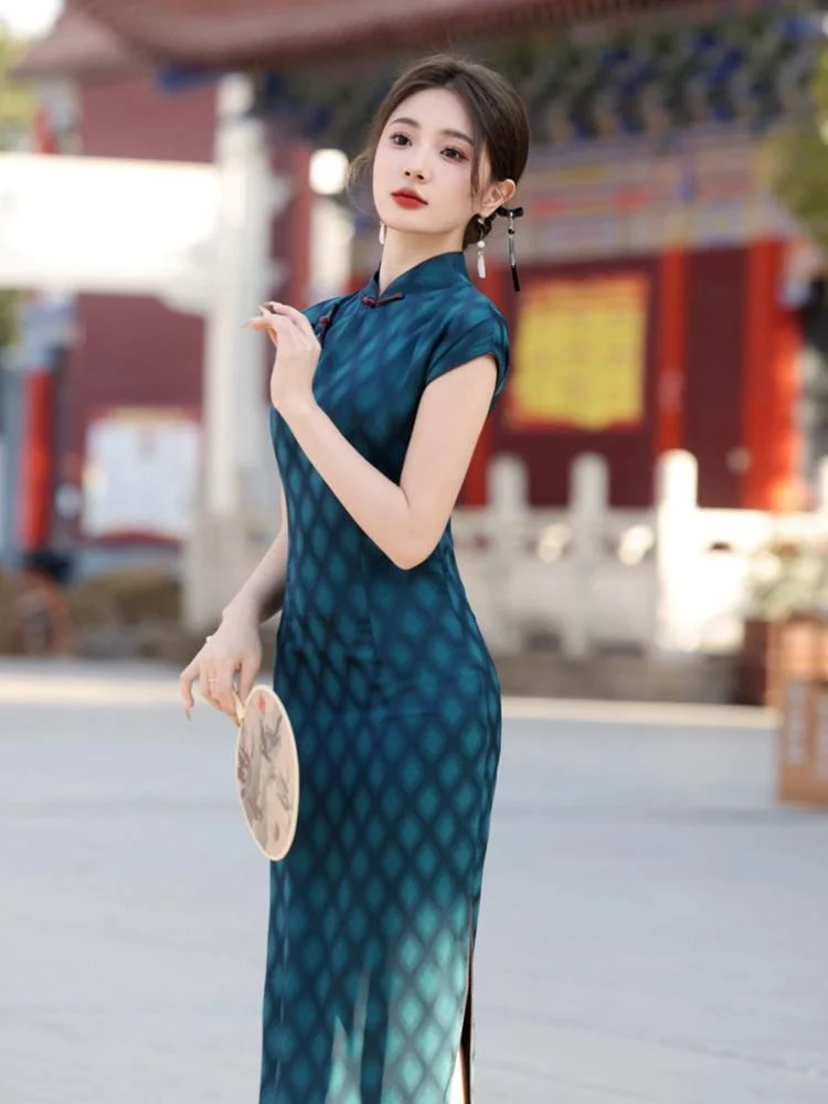 Old Shanghai style, plaid long Cheongsam