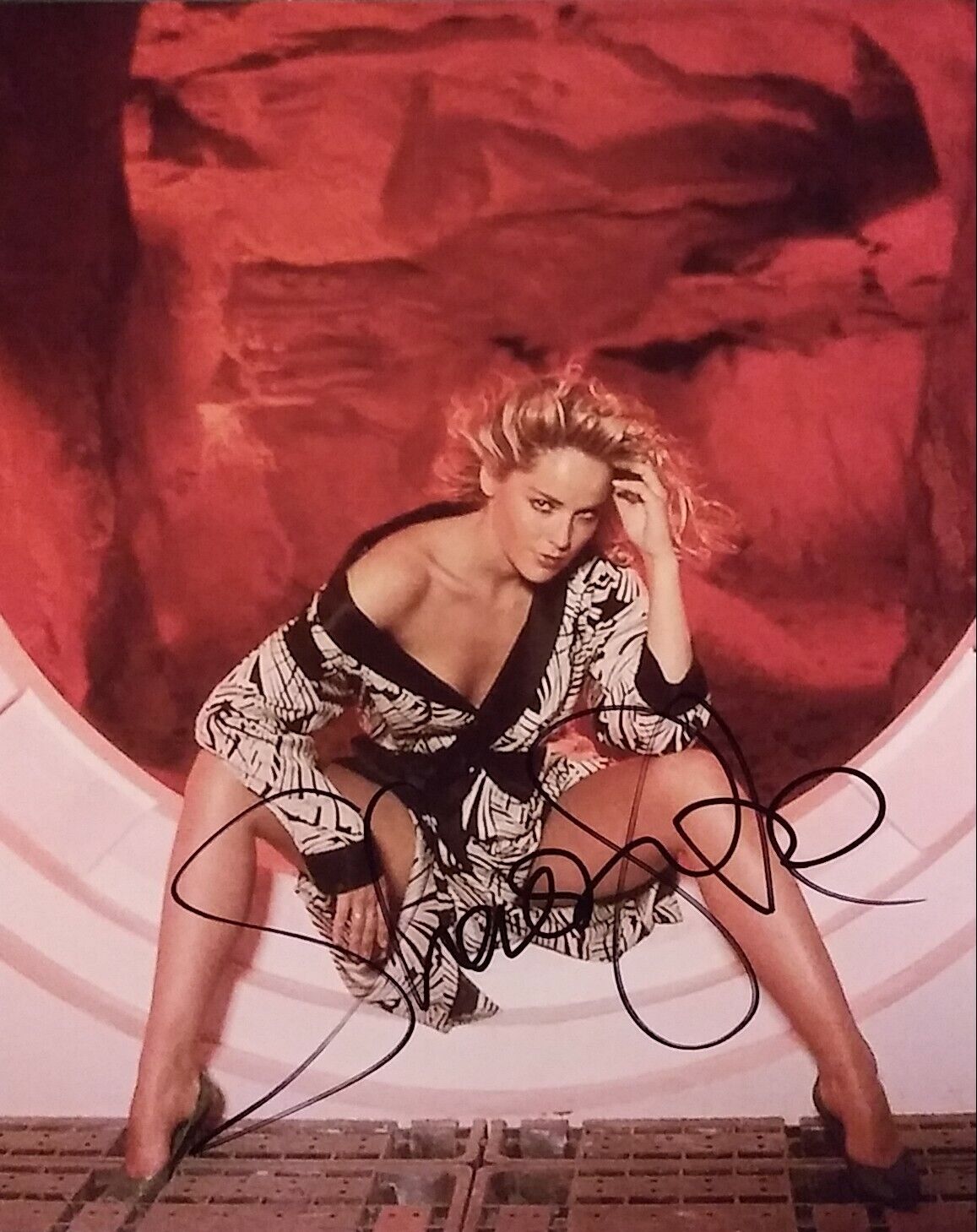 Sharon Stone signed 8 x 10