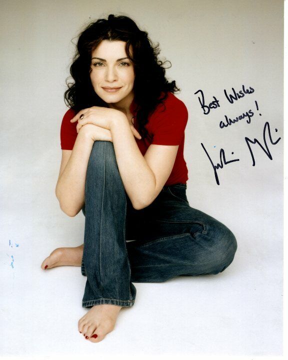 JULIANNA MARGULIES Signed Autographed Photo Poster painting