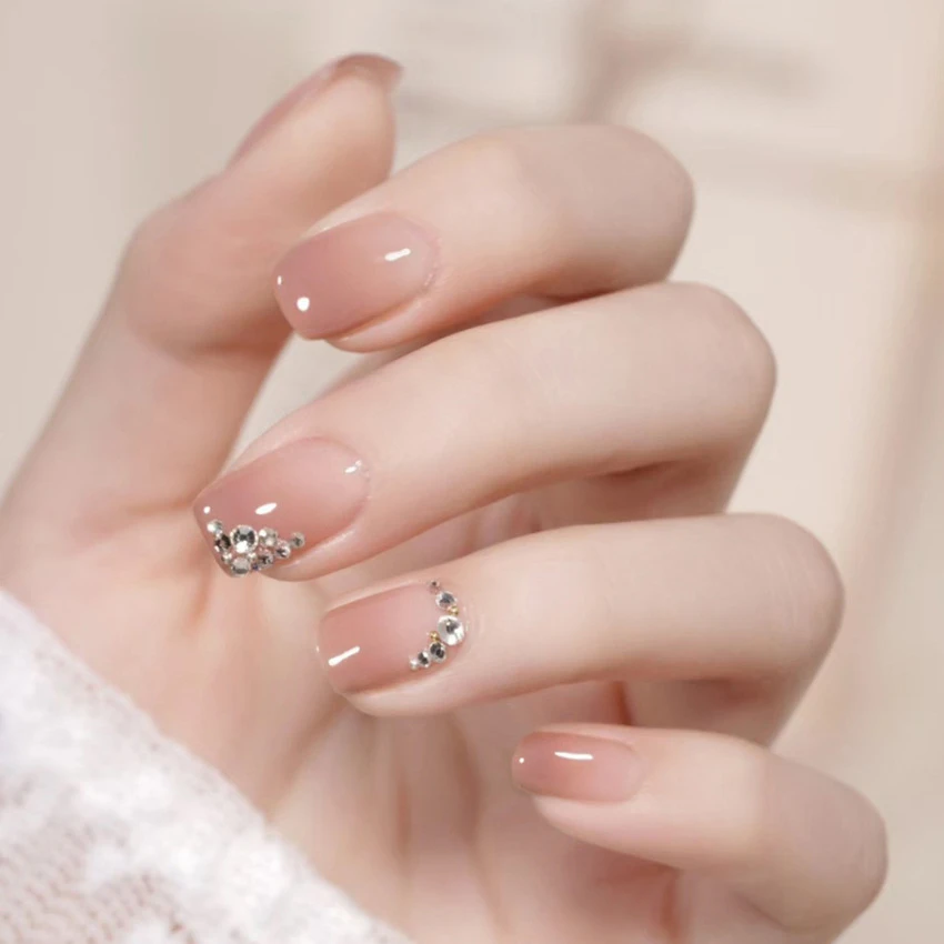 Bayuyun 24Pcs/Set Coffee Leopard French Fake Nails with Diamonds Japan Korean Artificial Acrylic Press on Nails Removable Stick on Nails
