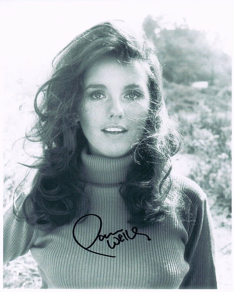 DAWN WELLS signed GORGEOUS YOUNG 8x10 CLOSEUP PORTRAIT w/ coa GILLIGAN'S ISLAND