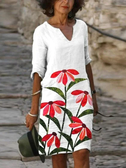 V-neck Line Print Loose Short Sleeve Shift Dress