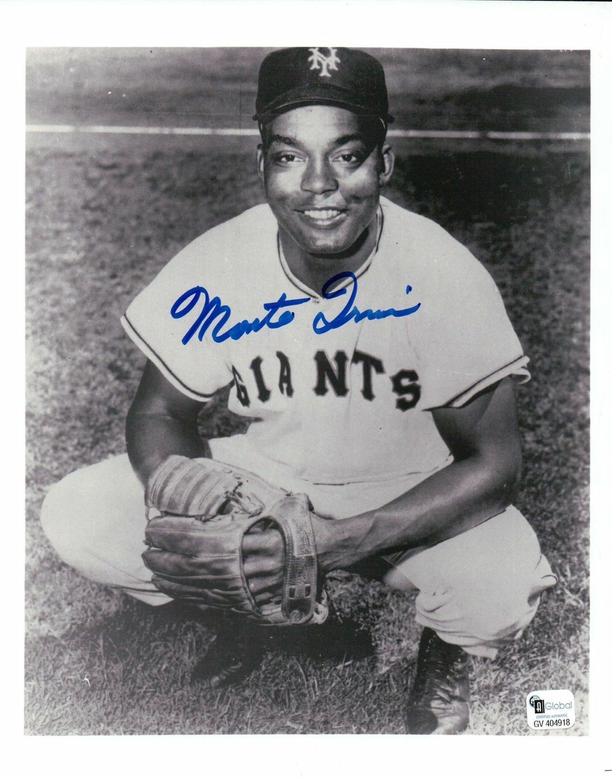 Monte Irvin Signed 8X10 Photo Poster painting Autograph New York Giants Posing w/Glove GAI COA