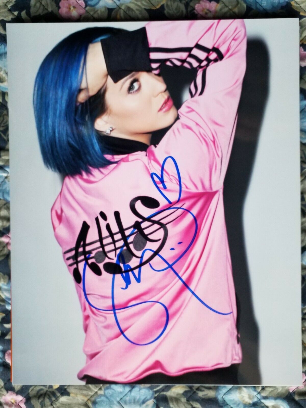 Katy Perry Authentic Hand Signed 8x10 Photo Poster painting Autographed Singer