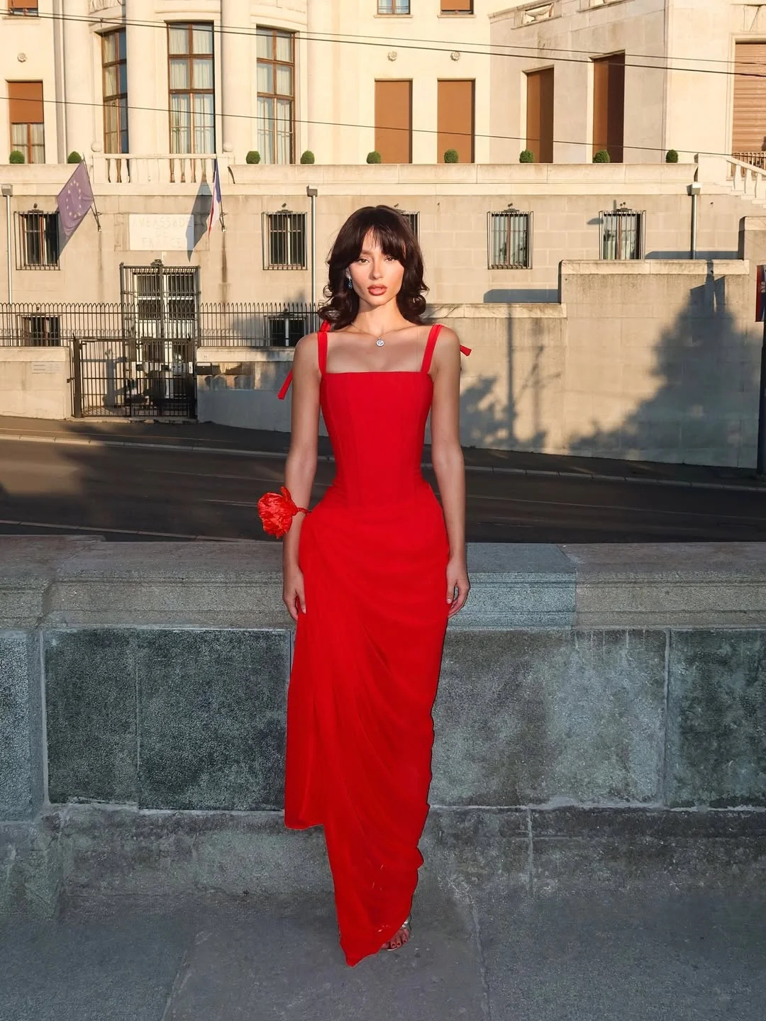 Elegant Red Sleeveless Square Split Prom Dress With Handmade Flower YK0167