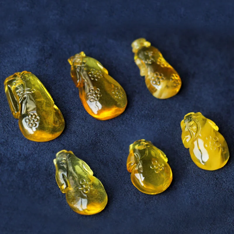 Natural Aquamarine Amber Flower Cheongsam Charm Healing Bracelet