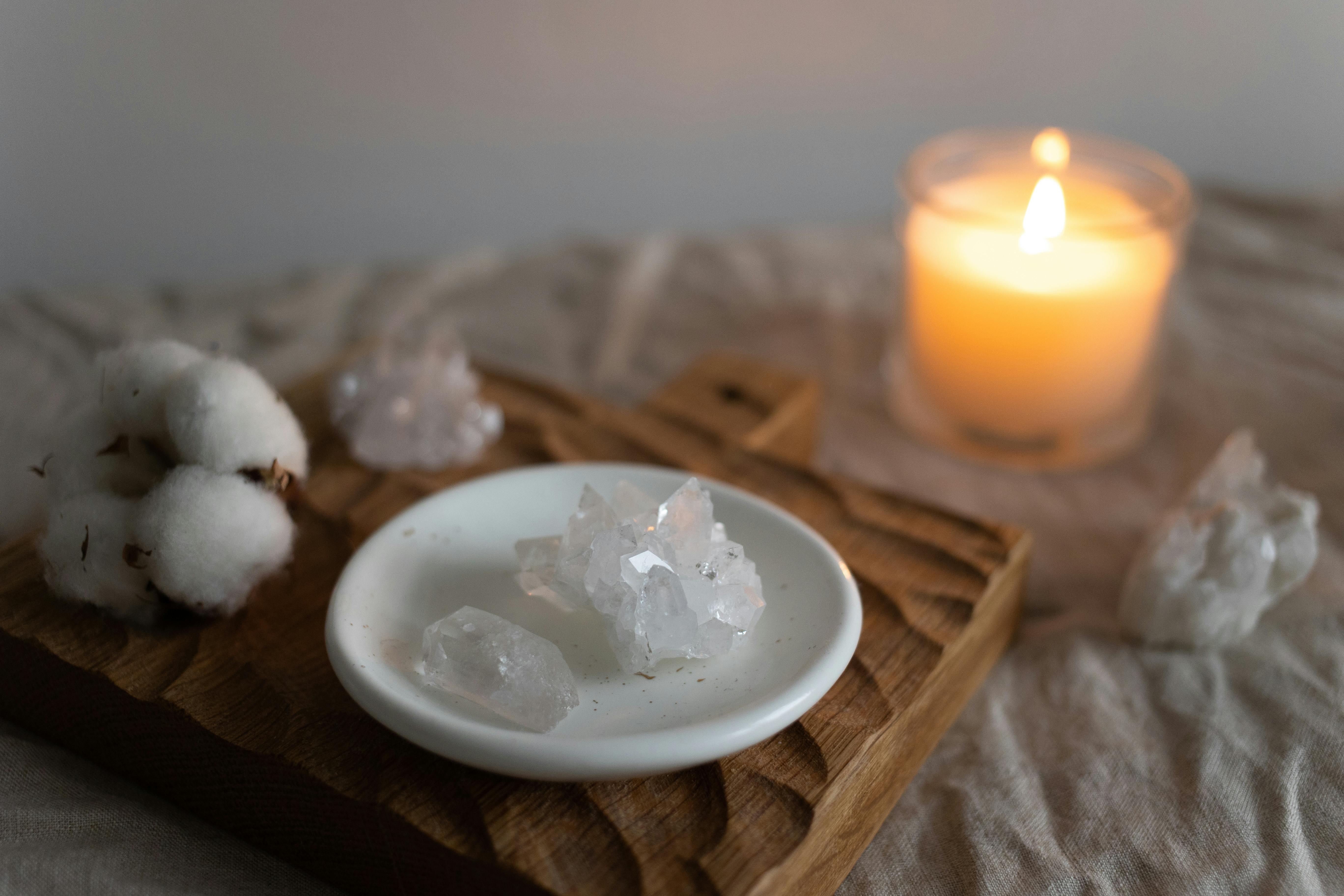 Crystals and Aromatherapy: Combining Two Healing Powers for Holistic Wellness
