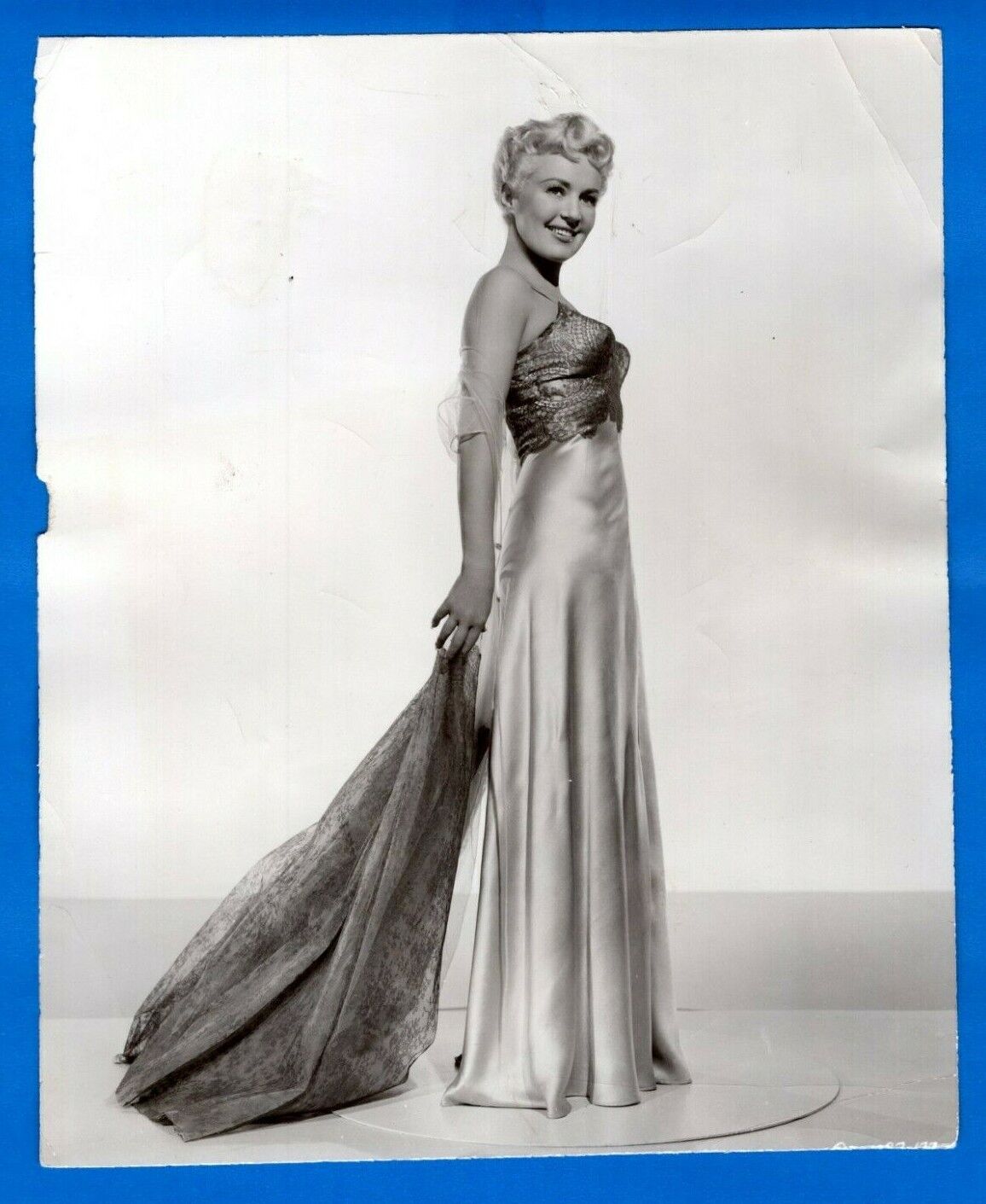 BETTY GRABLE Actress Pin Up Model Vintage 7.5x9 Promo Press News Photo Poster painting 1955