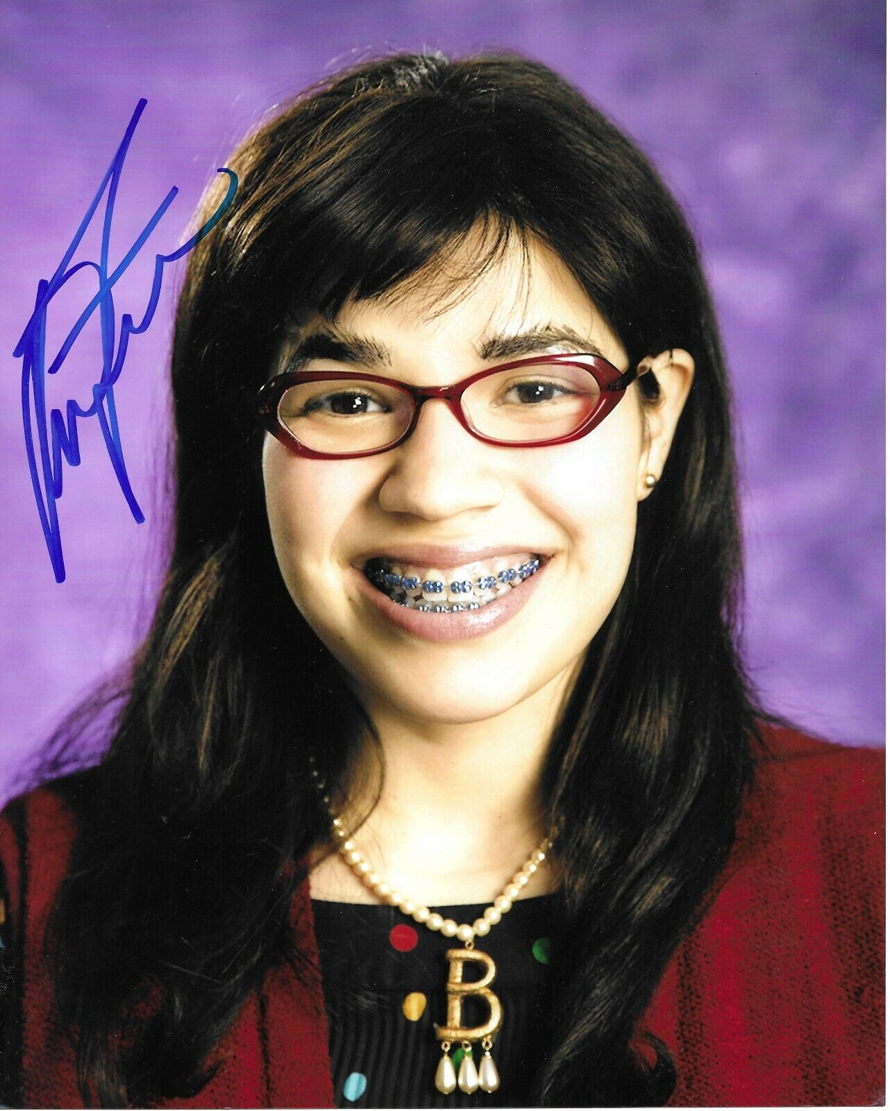 America Ferrera autograph - signed Ugly Betty Photo Poster painting