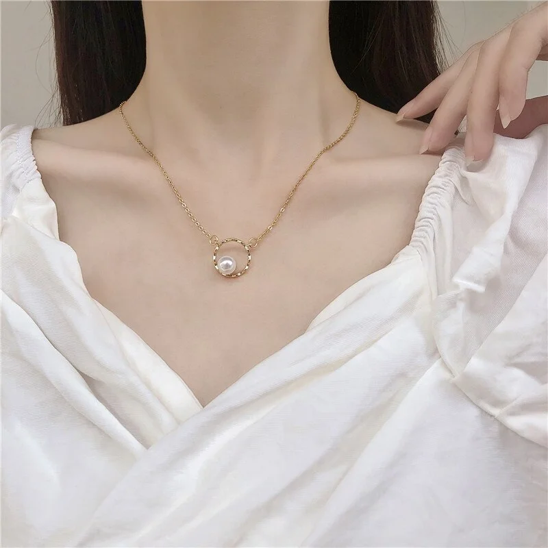 UsmallLifes King   Geometric Pearl Necklace Female New Tide Simple clavicle Chain ELCNEPAL