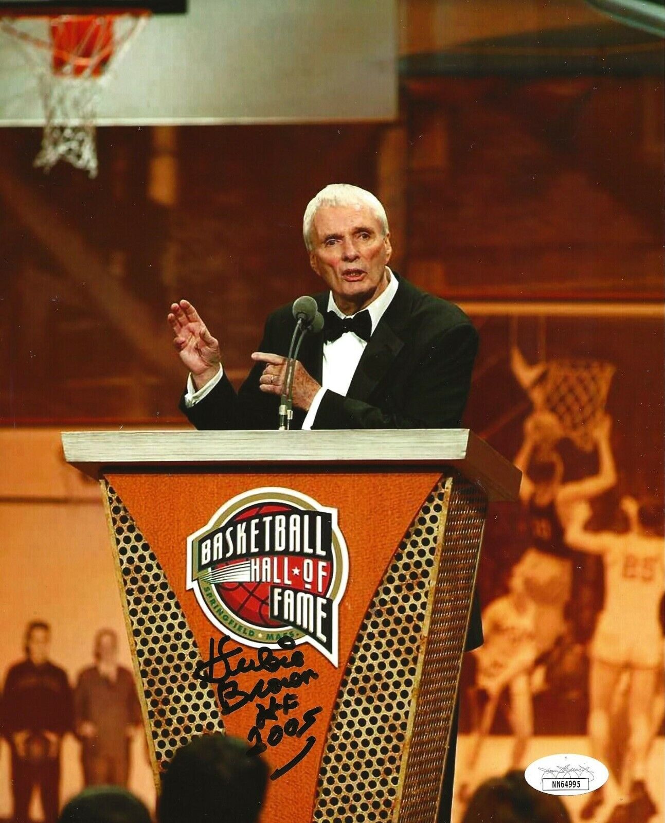 Hubie Brown New York Knicks Atlanta Hawks signed HOF 8x10 Photo Poster painting autographed JSA