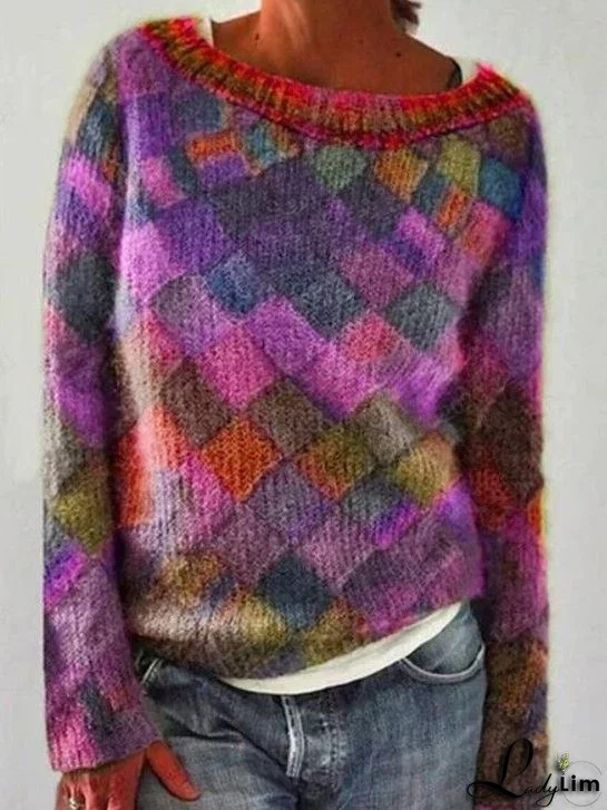 Fashionable and Minimalist Sweater