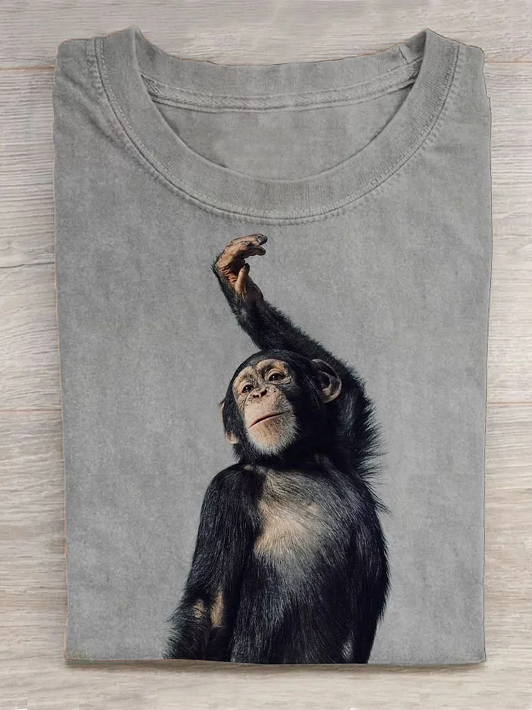 Funny Cute Chimpanzees Animal Retro Art Print Design T-shirt