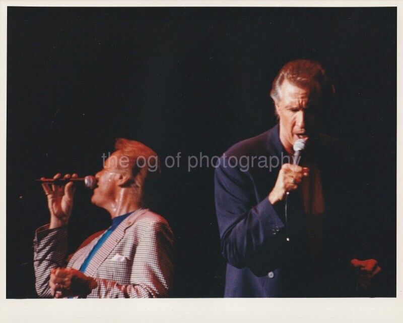 THE RIGHTEOUS BROTHERS 8 x 10 MUSIC Found Photo Poster painting ColorDUO 94 9 D