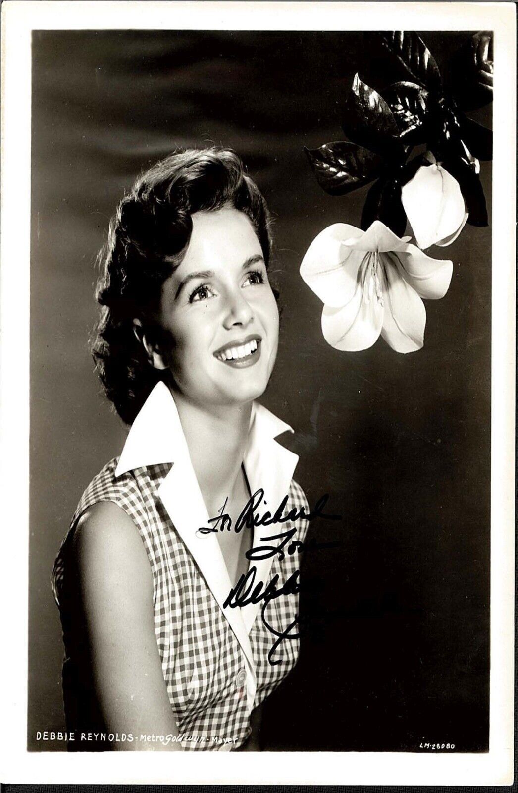 DEBBIE REYNOLDS, DECEASED CARRIE FISHER'S MOM WITH LILIES SIGNED 8X10 WITH COA