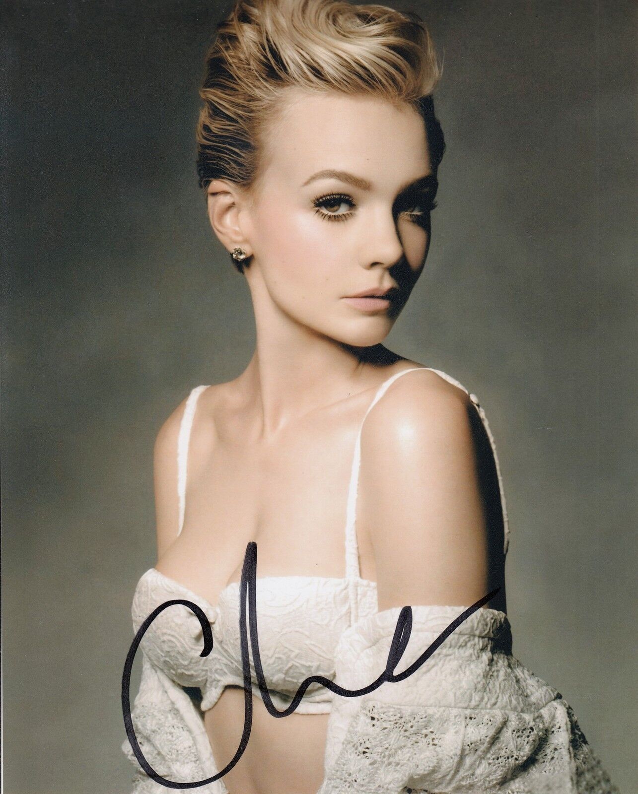 CAREY MULLIGAN signed (NEVER LET ME GO) ACTRESS 8X10 Photo Poster painting W/COA #2