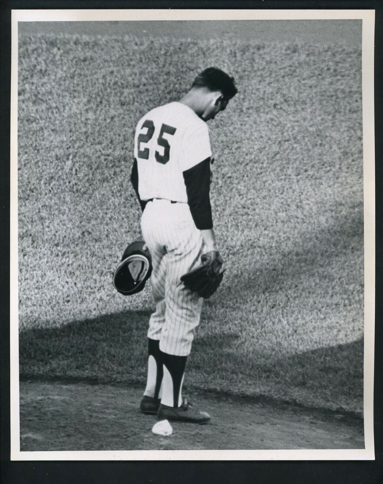 Jim Roland national anthem Minnesota Twins 1964 Type 1 Press Original Photo Poster painting