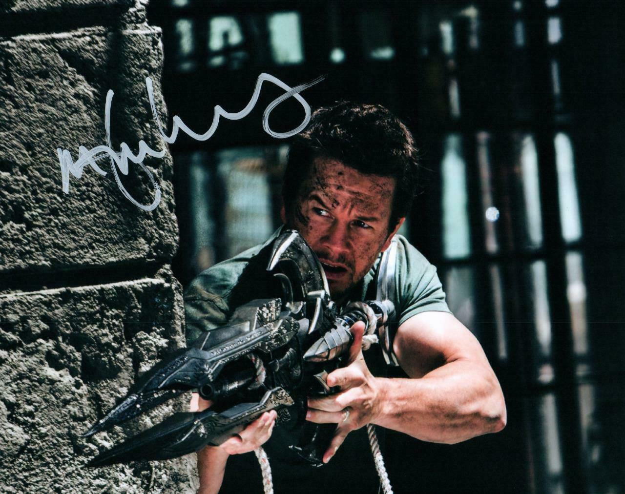 Mark Wahlberg Autographed Signed 8x10 Photo Poster painting ( Blue Bloods ) REPRINT