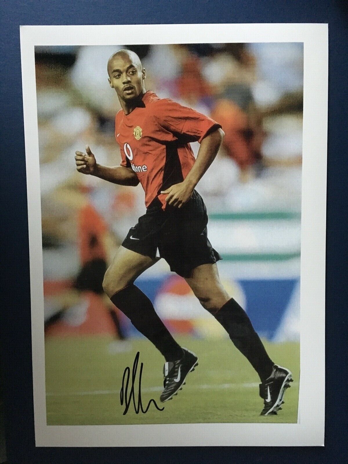 DAVID BELLION - FORMER MANCHESTER UNITED FOOTBALLER - SUPER SIGNED Photo Poster painting