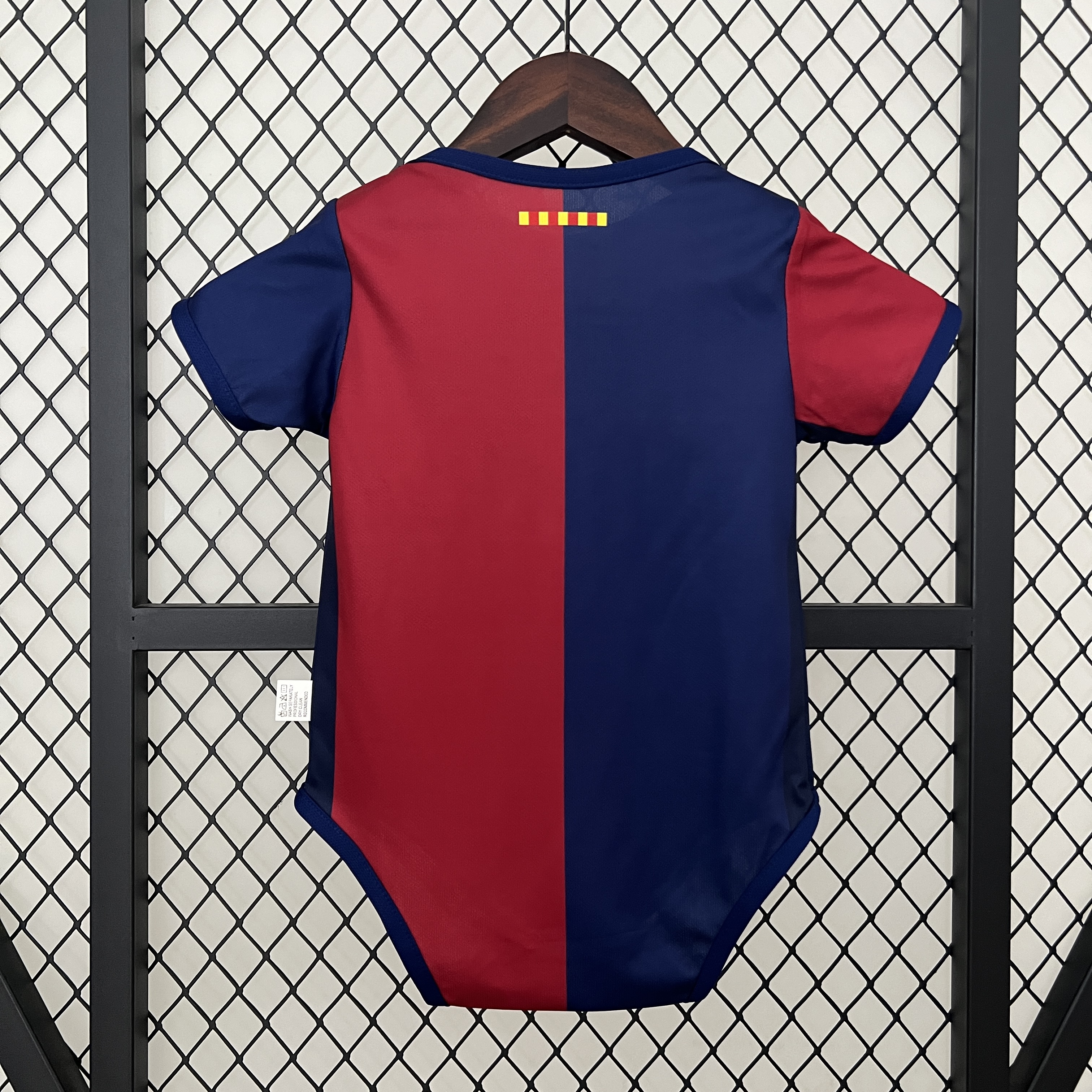 24/25 Barcelonal Home Baby Size  9-12 Football Shirt Thai Quality