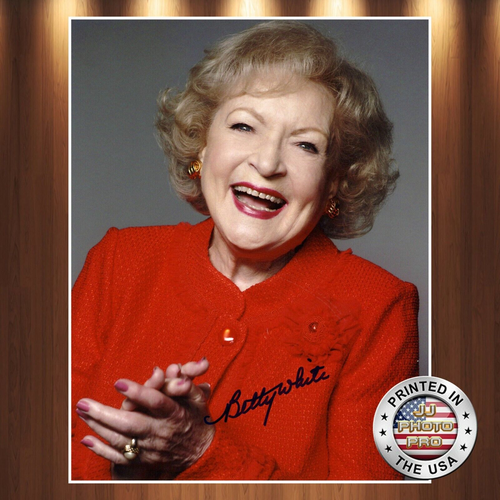 Betty White Autographed Signed 8x10 Photo Poster painting (The Golden Girls) REPRINT