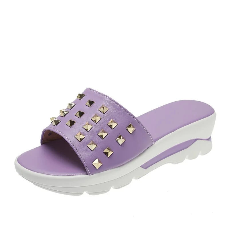 2022 Large Size Rivets Women's Slippers Platform Sandals Summer Women's Shoes Flat Slippers Women's Casual Beach Women's Shoes