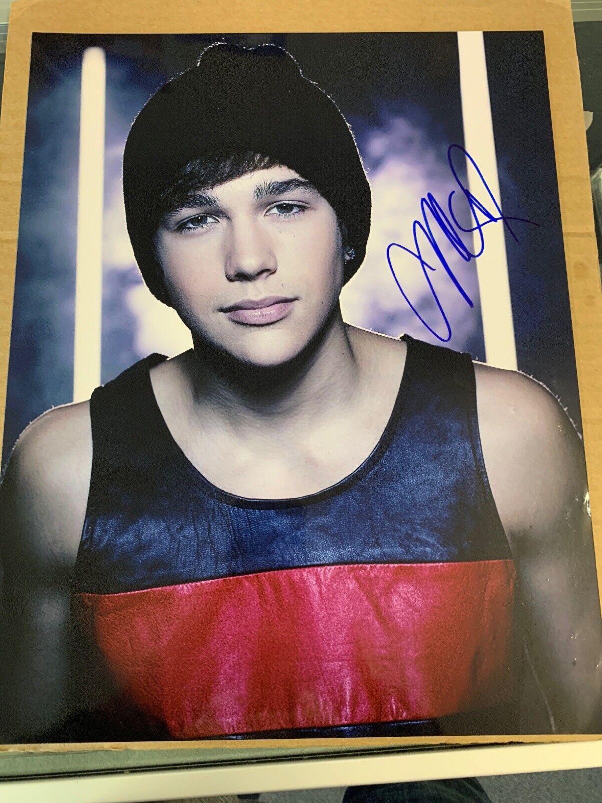 Austin Mahone Autographed 11x14 POP Music