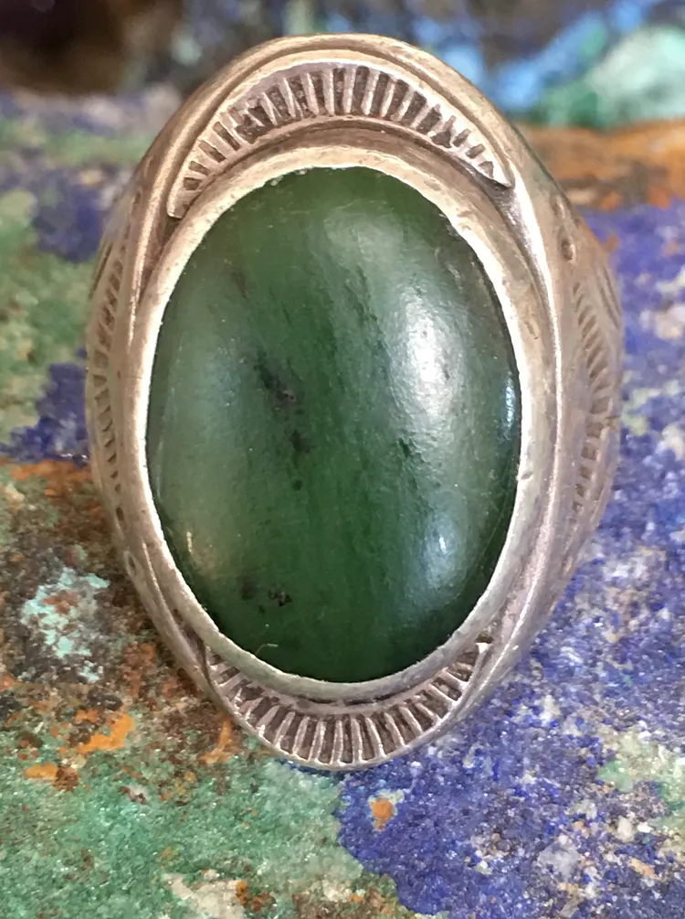Vintage Navajo Ring set with Green Jade