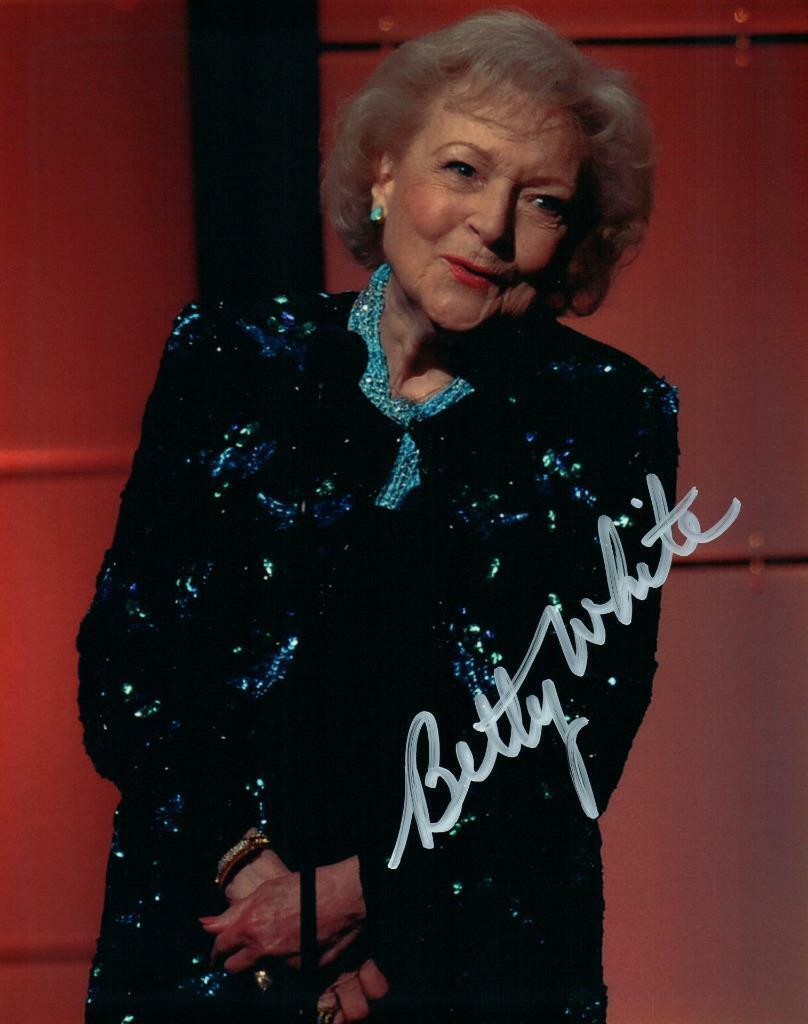 Betty White signed 8x10 Photo Poster painting autograph Picture autographed and COA