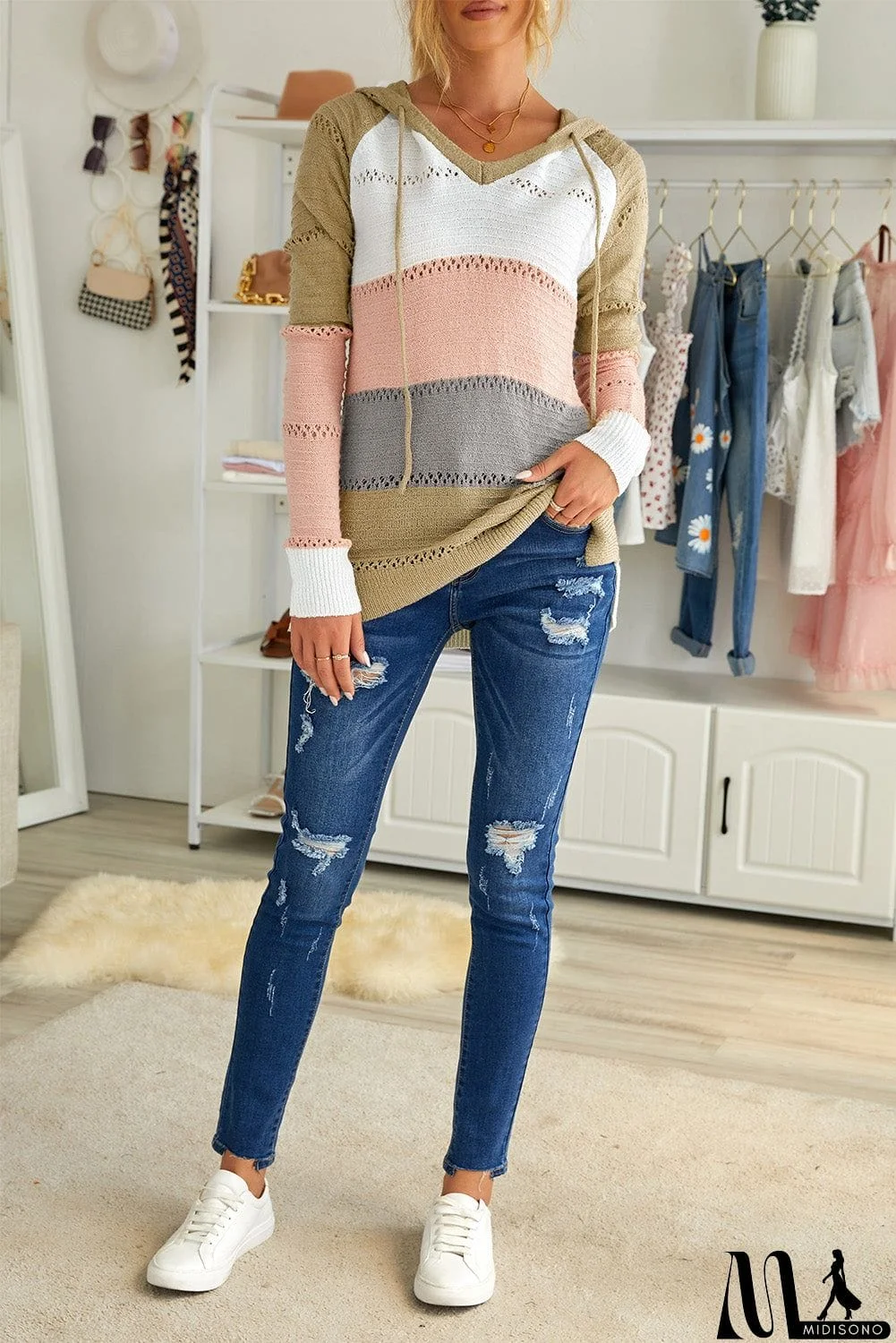 MidiSono - Classic Beach Bonfire Knitted Hoodie