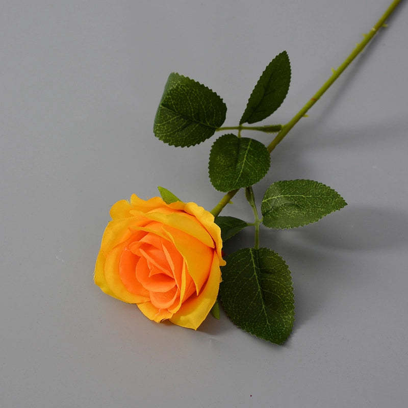 Lifelike Artificial Flowers Suitable For Office Cultural Environment High Quality Silk Flowers