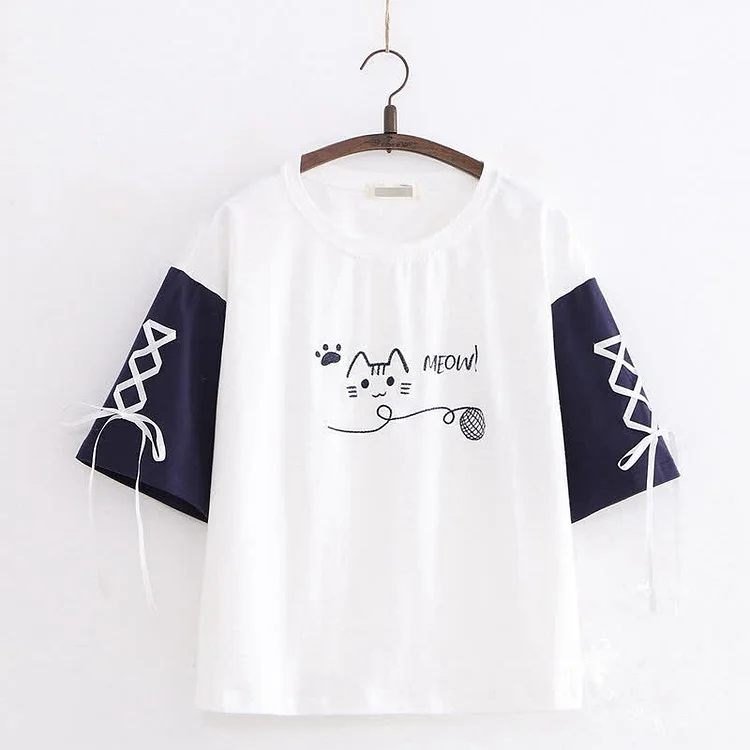 Cartoon Kitty Print Lace Up Sleeve Colorblock T-Shirt - Modakawa modakawa