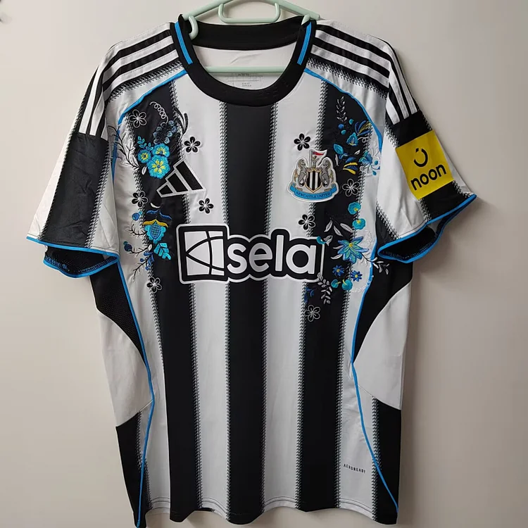 【S~4XL】Newcastle United 25/26 Home Jersey 【Embroidered Edition】
