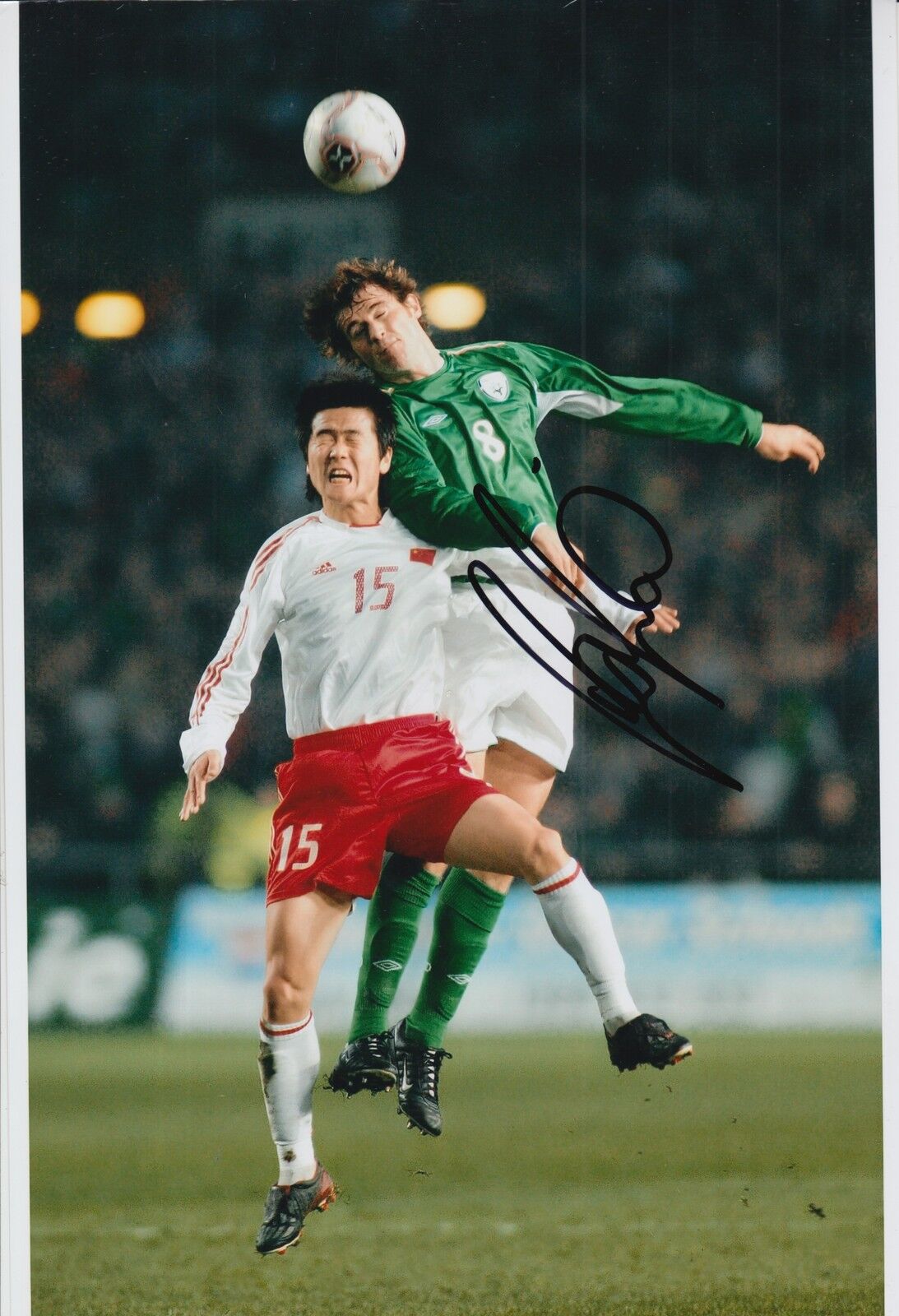 REPUBLIC OF IRELAND HAND SIGNED KEVIN KILBANE 12X8 Photo Poster painting 1.