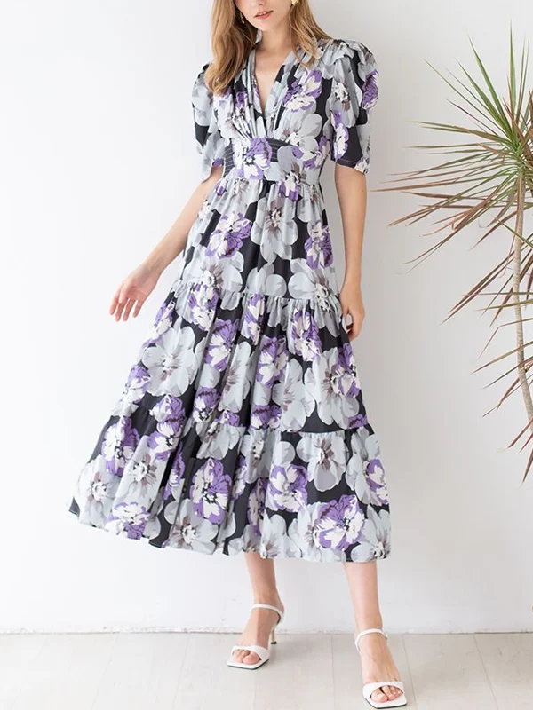 V-neck short-sleeved printed dress