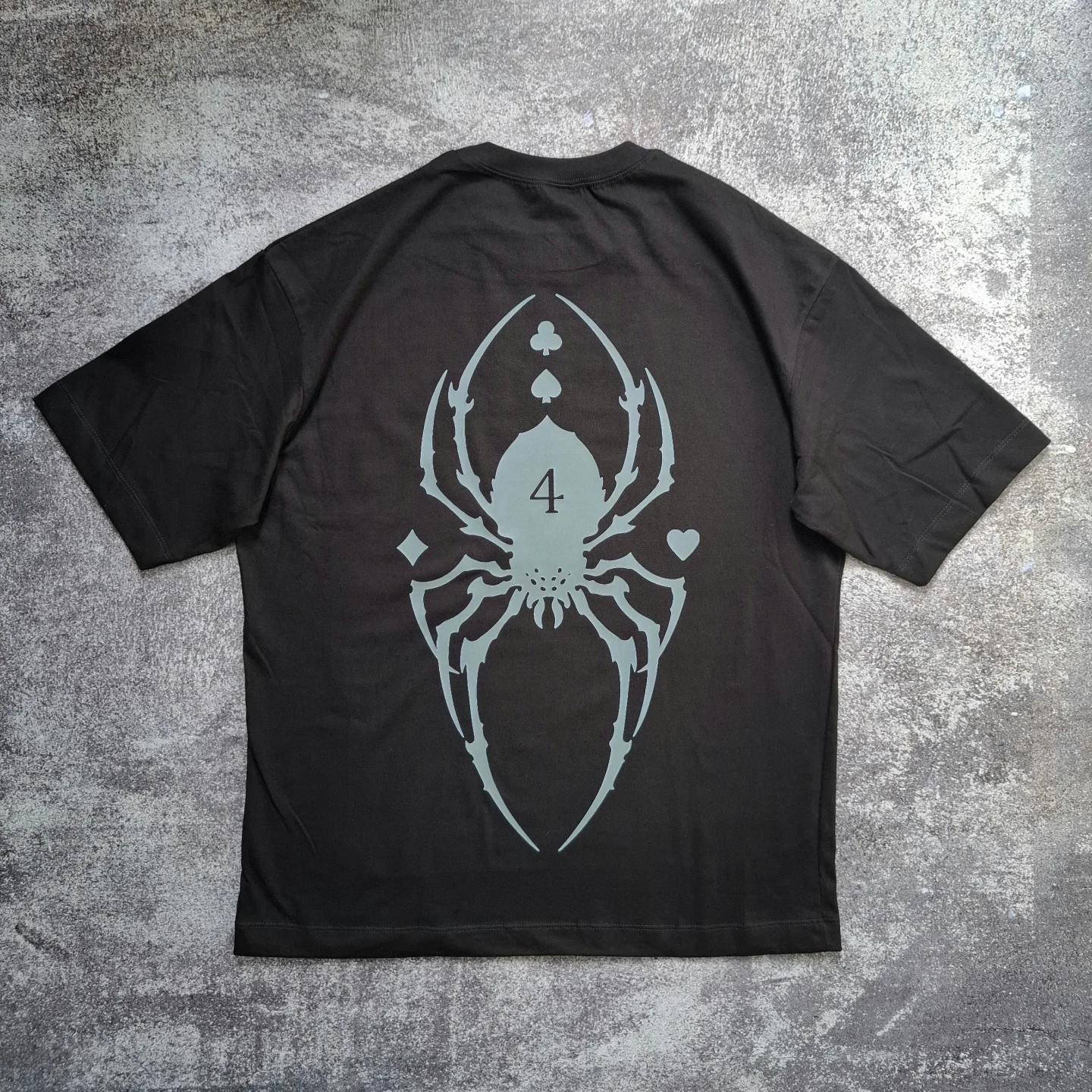 Hisoka Tee