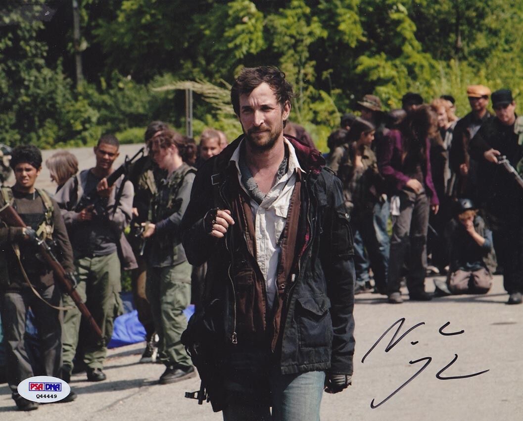 Noah Wyle SIGNED 8x10 Photo Poster painting Tom Mason Falling Skies PSA/DNA AUTOGRAPHED