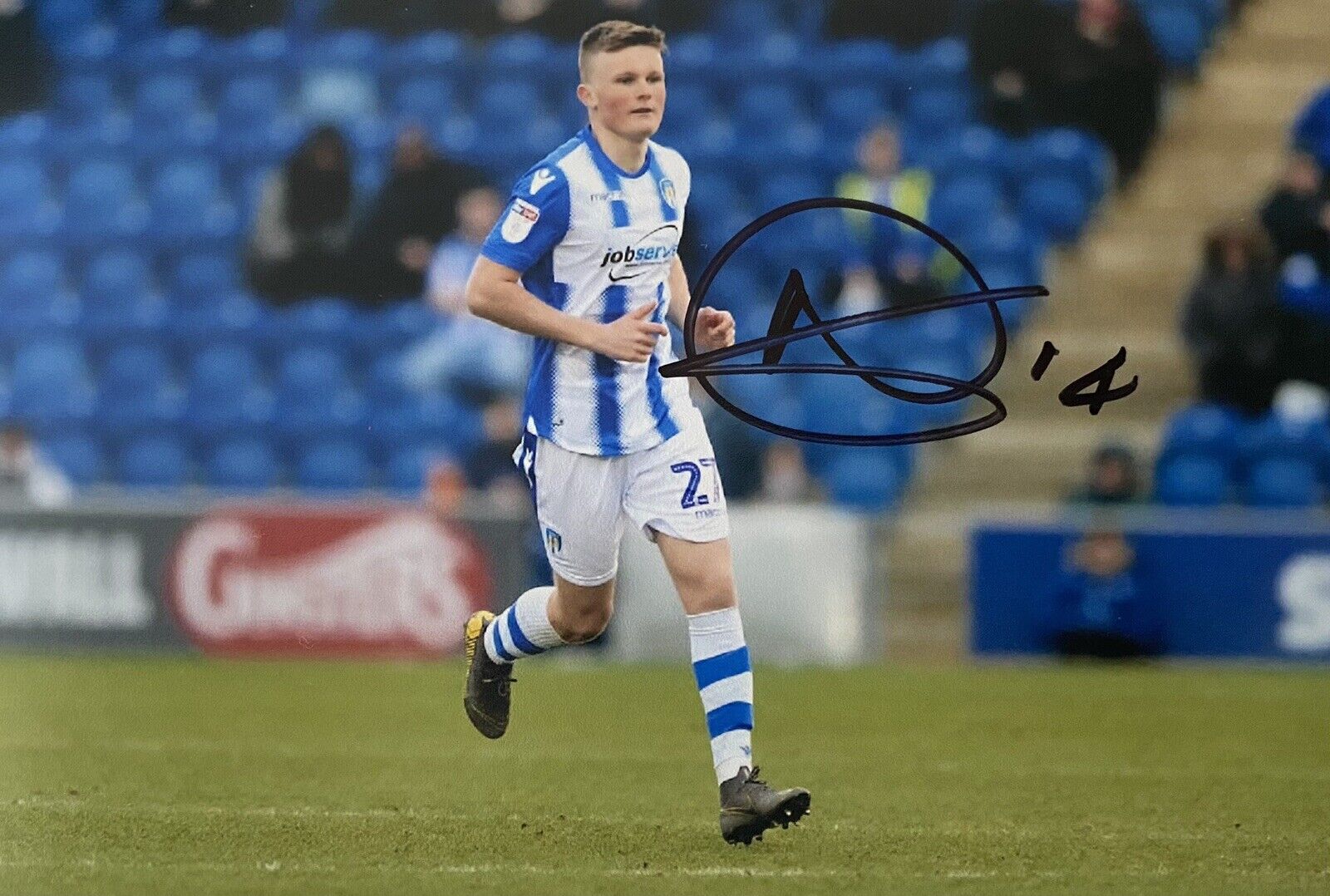 Noah Chilvers Genuine Hand Signed Colchester United 6X4 Photo Poster painting 4