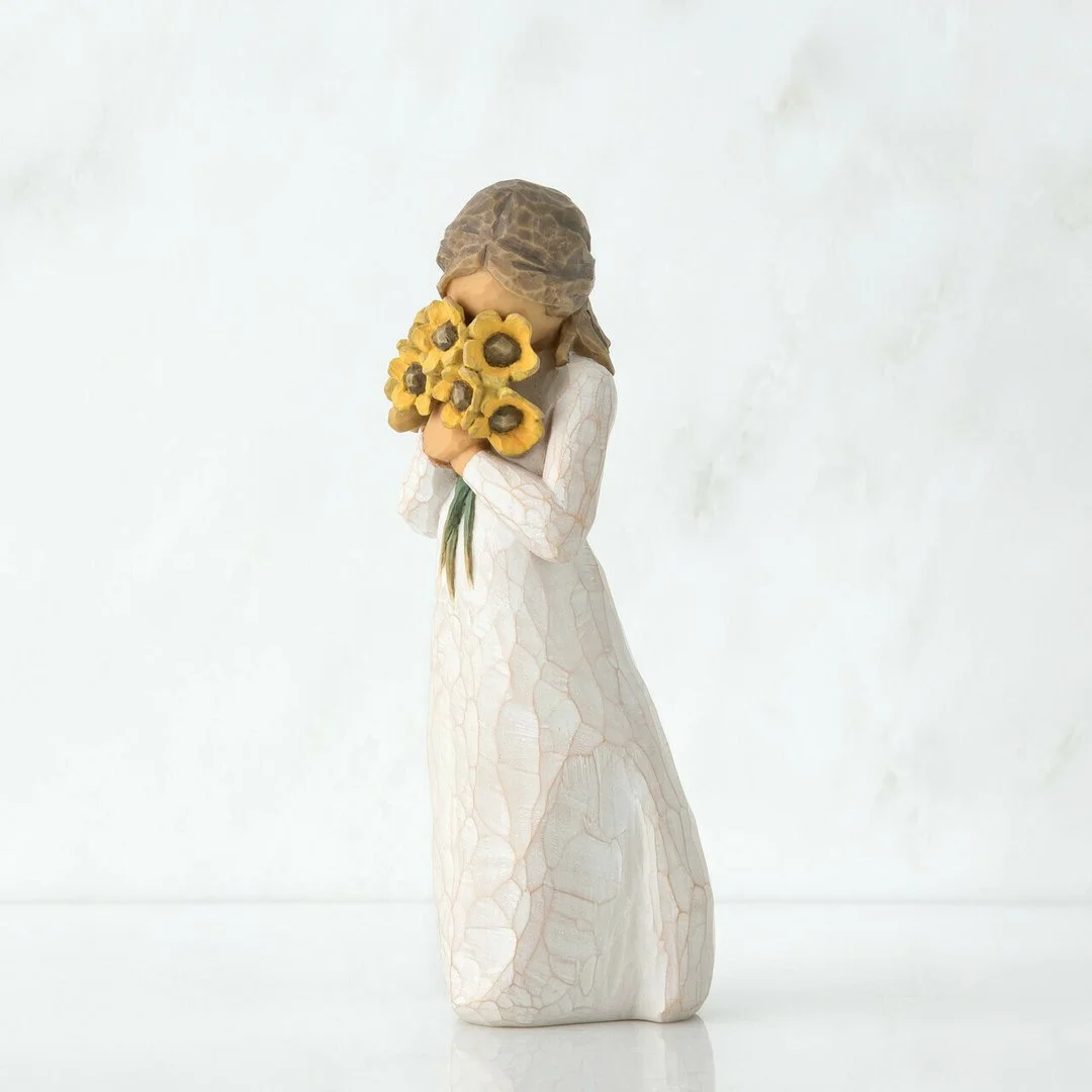 Flower Figurines, Hand Carving-- For those who are as lovely as flowers