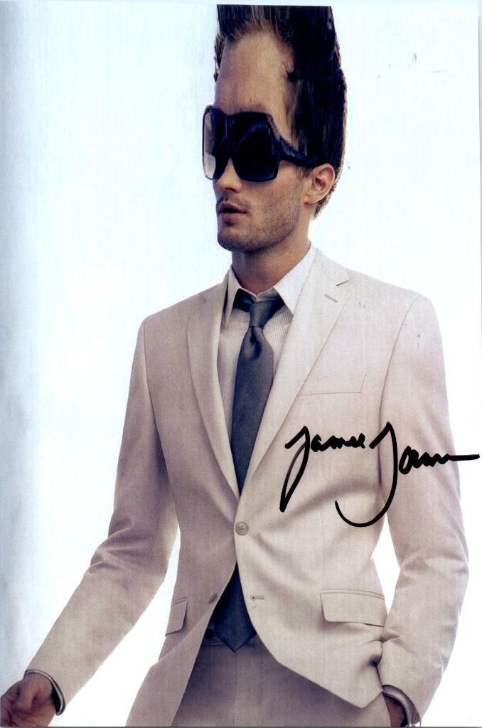 Jamie Dornan Signed 8x10 Picture Autographed Photo Poster painting with COA