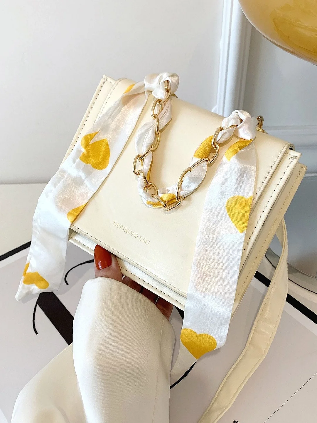 Letter Pattern Novelty Bag Contrast Binding Twilly Scarf Decor Fashionable