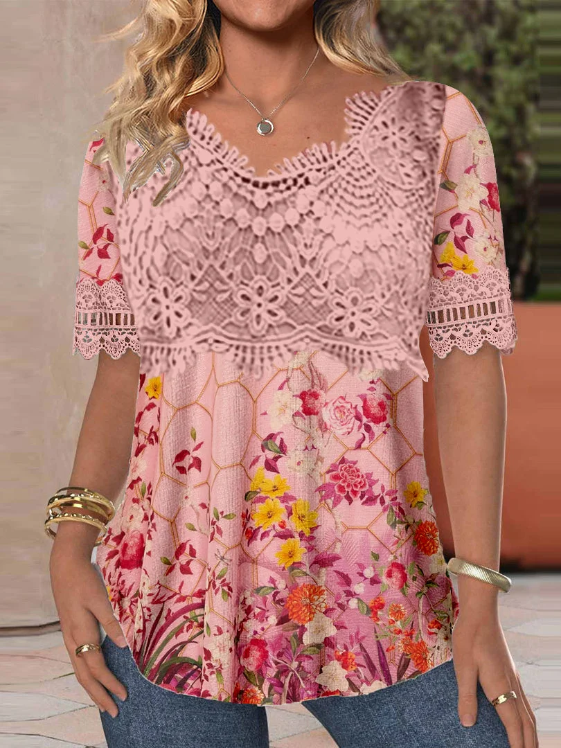 Women's Short Sleeve V-neck Lace Graphic Top