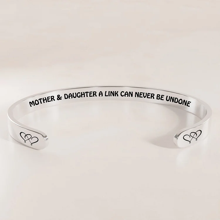 For Daughter - Mother & Daughter A link Can Never Be Undone Heart To Heart Bracelet