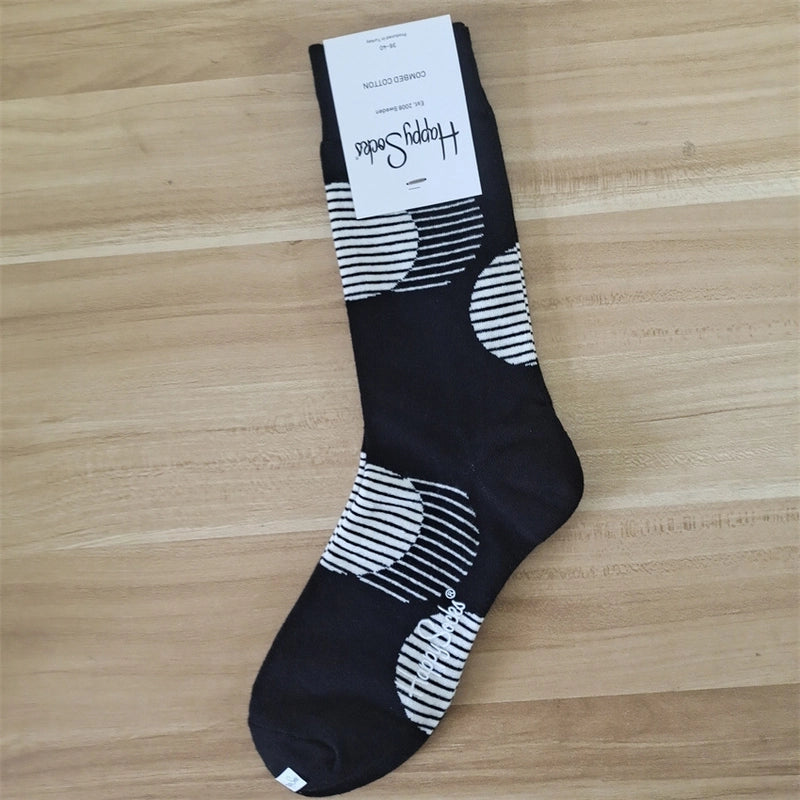 Women’s Vacation Minimalist Polka Dots Cotton Crew Socks A Pair
