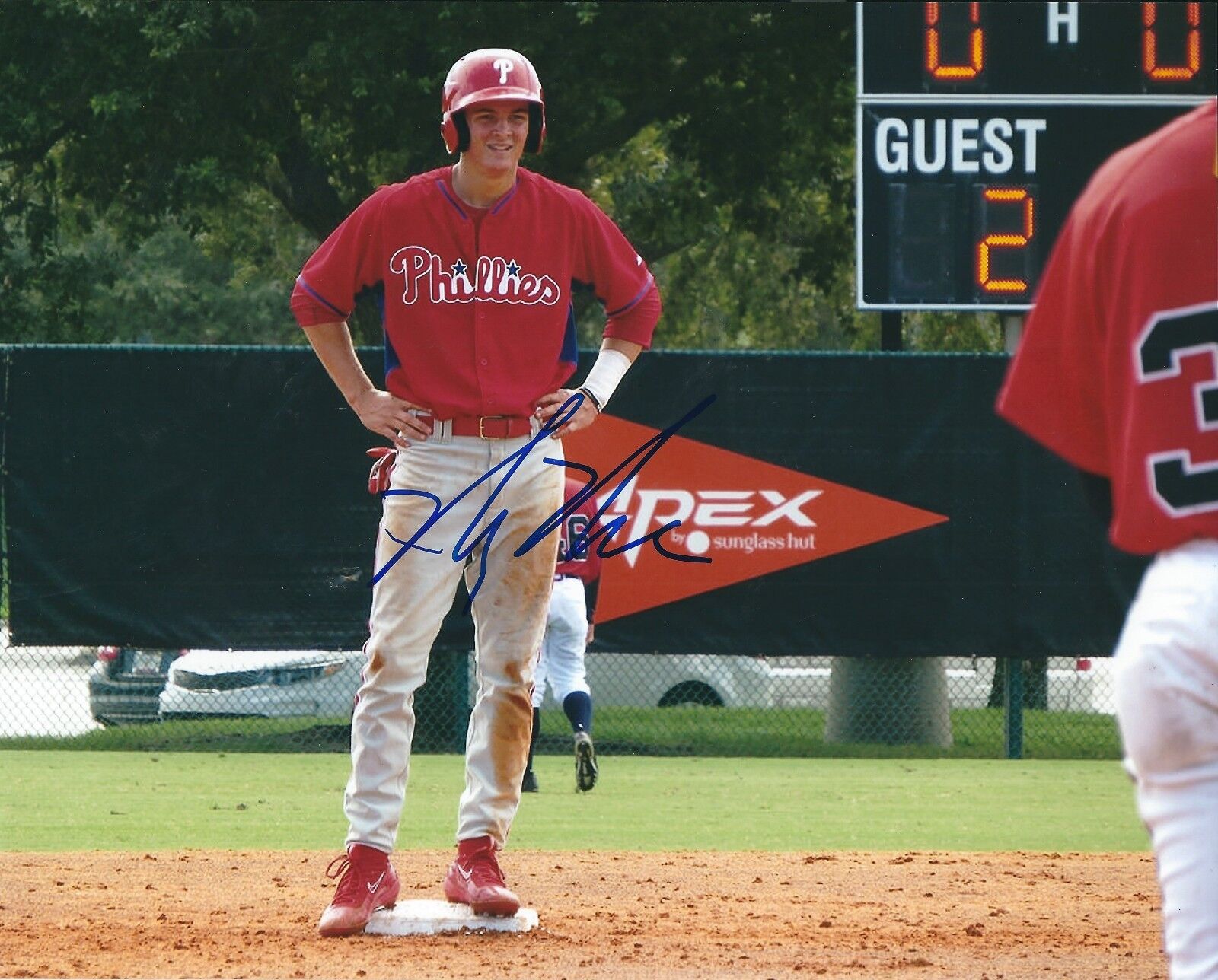 Signed 8x10 MICKEY MONIAK Philadelphia Phillies Autographed Photo Poster painting- COA