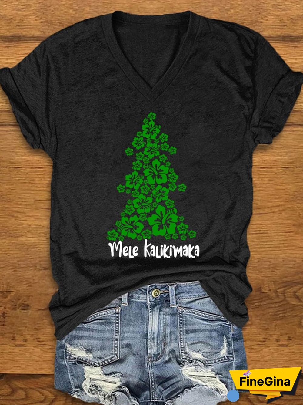 Women's Hawaiian Christmas "Mele Kalikimaka" Print T-Shirt