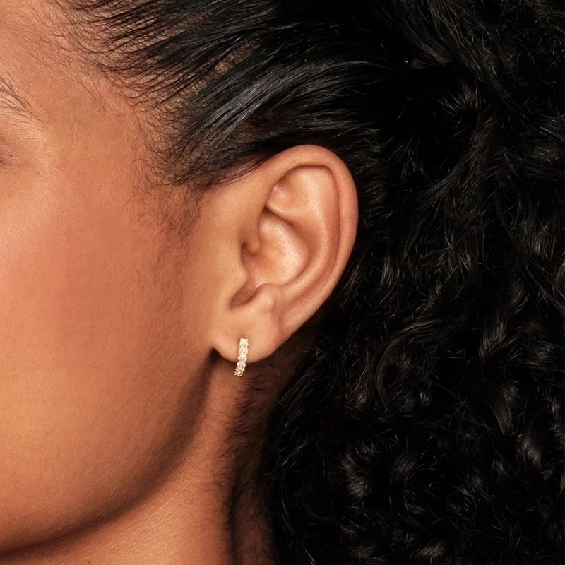 1 Pair 925 Sterling Silver Zircon Round Huggie Earrings