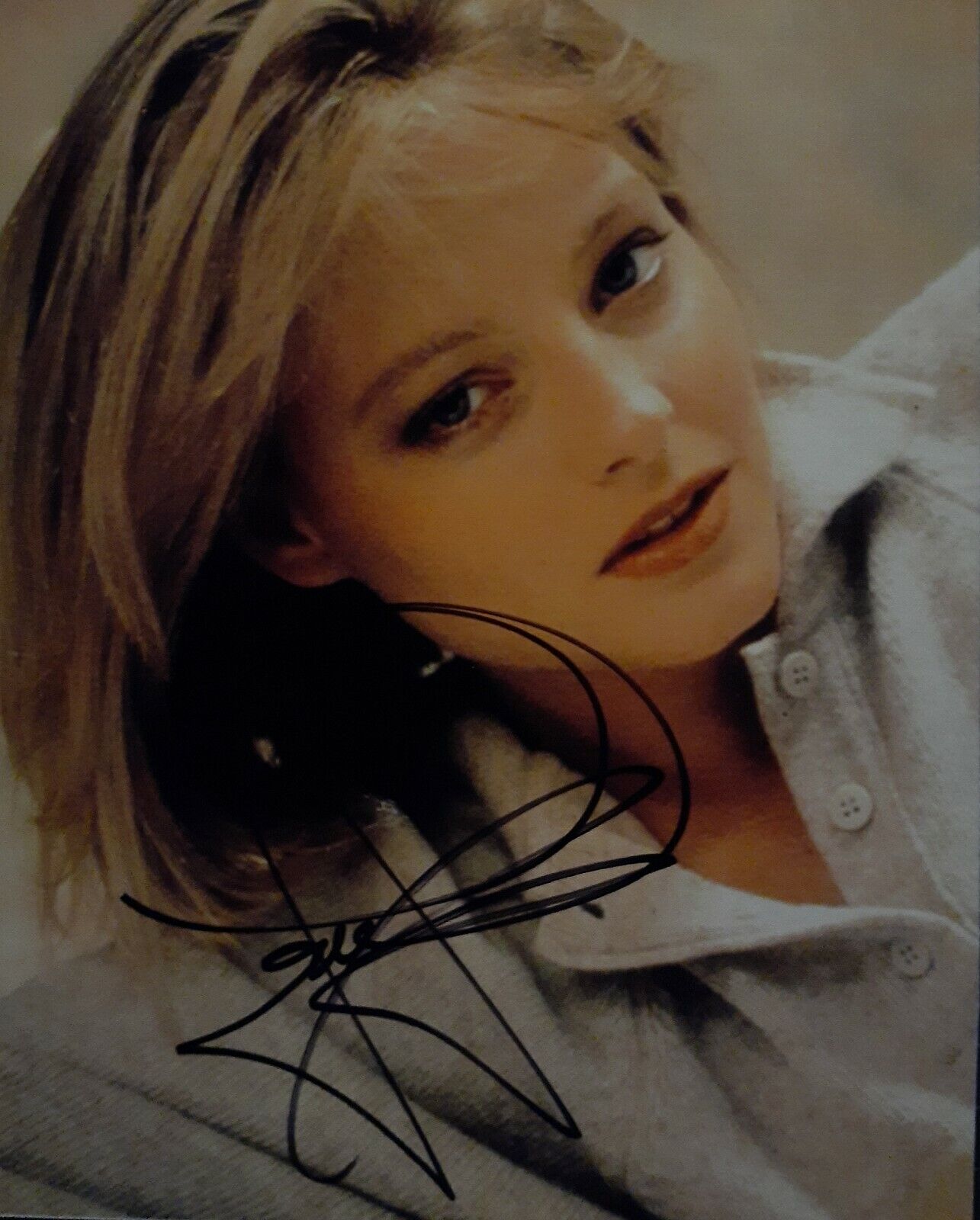 Jodie Foster signed 8x10